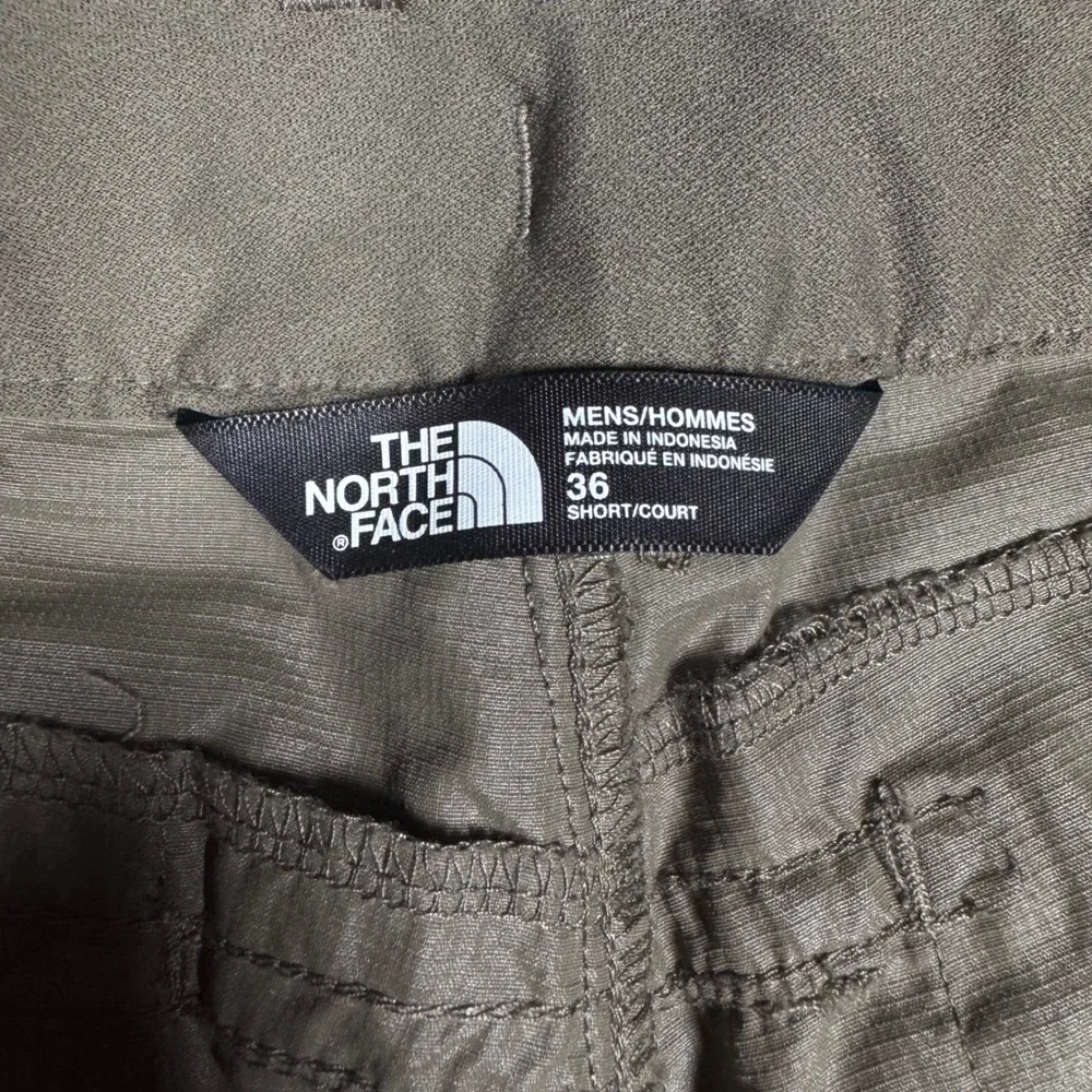 The North Face Basin Convertible Pants Mens 36 Short NWOT Taupe Green Hiking